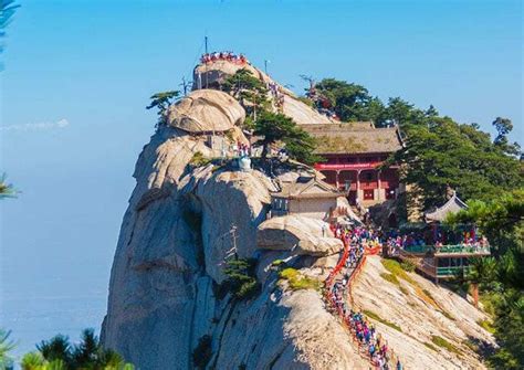 middle peak hotel|Mount Huashan, One of the Famous Five Mountains in China.
